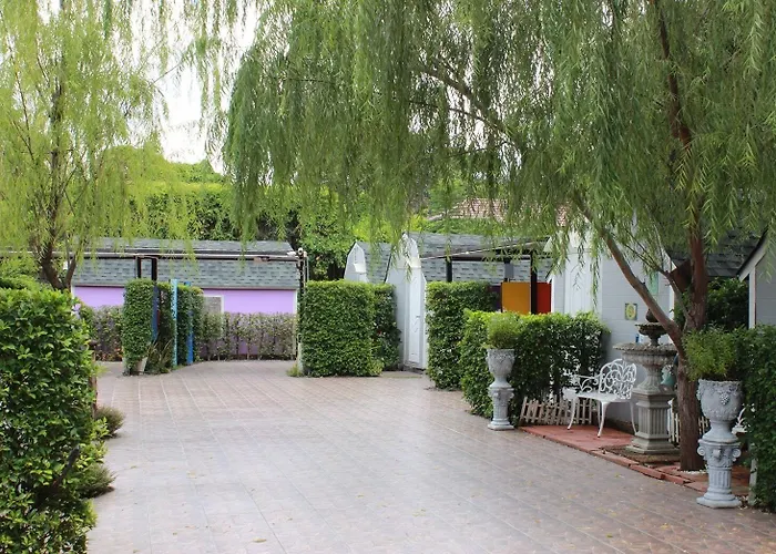 假日公園 Kurina (adults Only) 2*